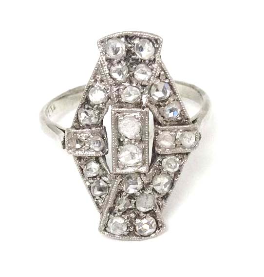 Art Deco Dimaond And Platinum Ring Sold For £4600